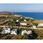 Retreats 4 Paros * Isterni (Paros)