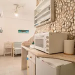 Retreats 4 Paros בית נופש Isterni (Paros)