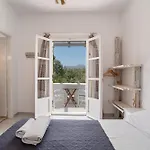 בית נופש Retreats 4 Paros Isterni (Paros)
