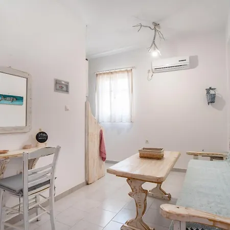 Ferienhaus Retreats 4 Paros Isterni (Paros)