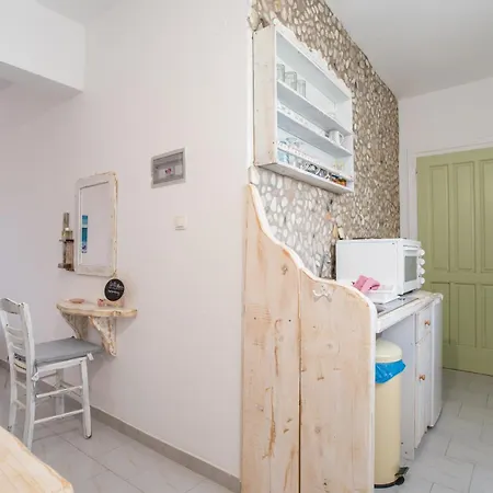 Retreats 4 Paros * Isterni (Paros)