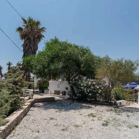 בית נופש Retreats 4 Paros Isterni (Paros)